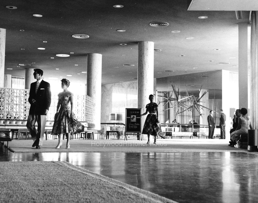 Beverly Hilton Hotel 1956 Lobby midcentury modern.jpg